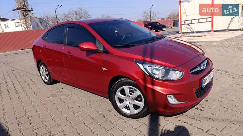 Хэтчбек Hyundai Accent 2013 в Одессе