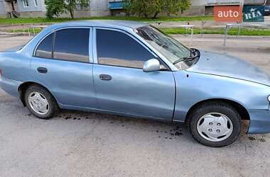 Лифтбек Hyundai Accent 1997 в Лозовой