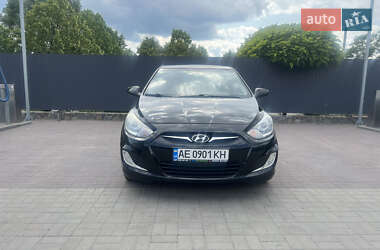 Седан Hyundai Accent 2011 в 