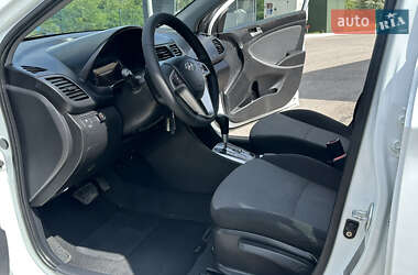Седан Hyundai Accent 2013 в 