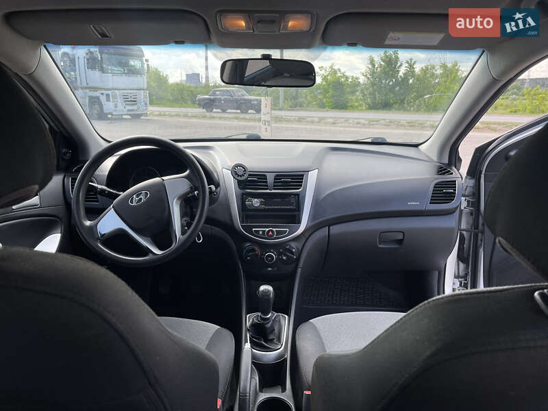 Седан Hyundai Accent 2013 в Харькове