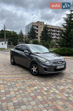 Седан Hyundai Accent 2011 в Миргороде