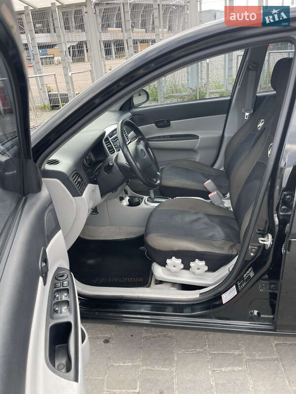 Седан Hyundai Accent 2008 в Львові