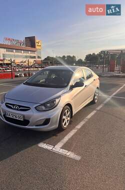 Седан Hyundai Accent 2012 в Киеве