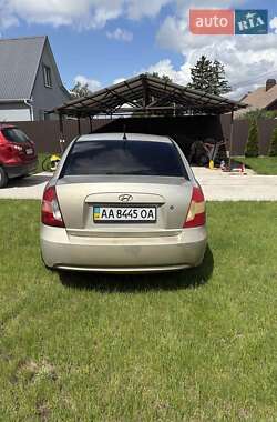 Седан Hyundai Accent 2008 в Киеве