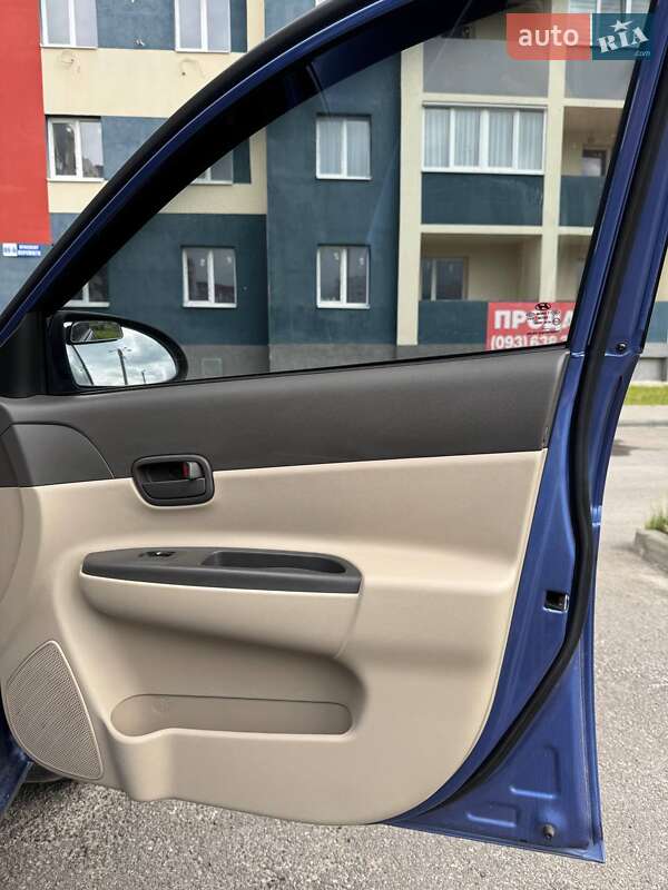 Седан Hyundai Accent 2008 в Харькове