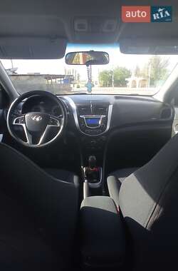 Седан Hyundai Accent 2011 в 