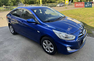 Седан Hyundai Accent 2013 в Киеве