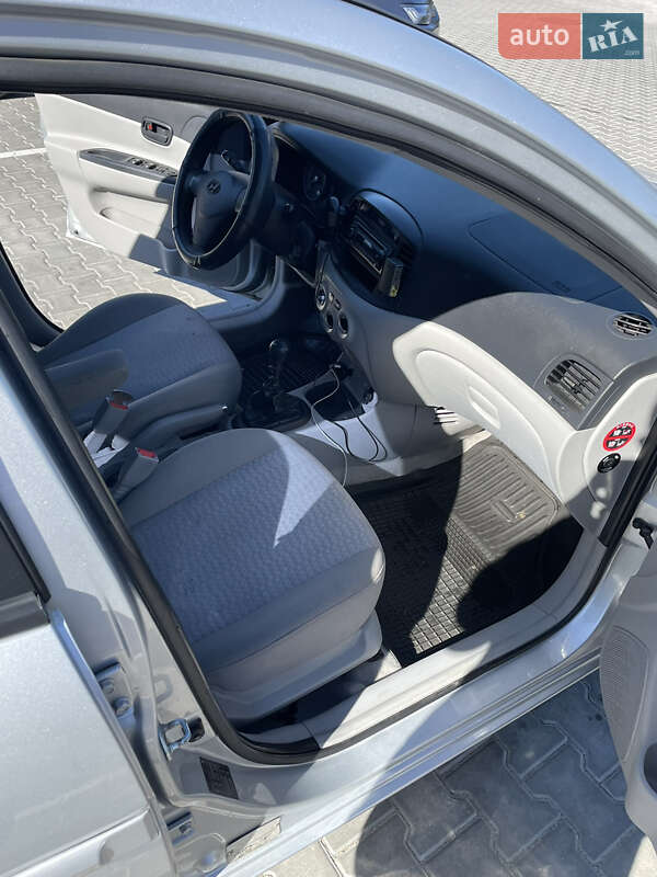 Седан Hyundai Accent 2008 в Виннице