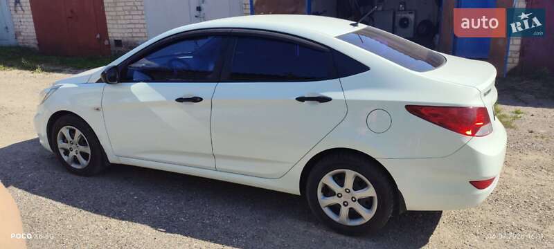 Седан Hyundai Accent 2013 в Слов'янську