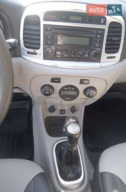 Седан Hyundai Accent 2008 в Варві