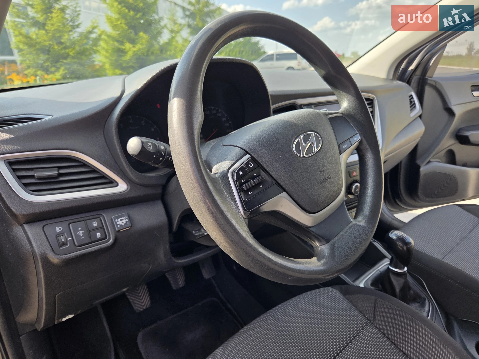 2017 Hyundai Accent - мініатюра 17