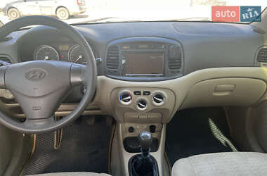 Седан Hyundai Accent 2009 в 