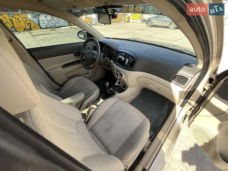 Седан Hyundai Accent 2009 в Запорожье