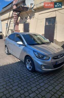 Седан Hyundai Accent 2011 в 