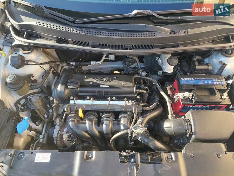 Седан Hyundai Accent 2011 в Львове