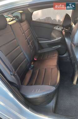 Седан Hyundai Accent 2011 в 