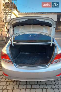 Седан Hyundai Accent 2011 в 