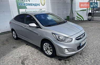Седан Hyundai Accent 2011 в 