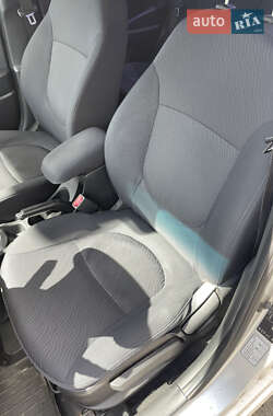 Седан Hyundai Accent 2011 в 