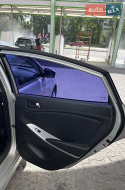 Седан Hyundai Accent 2011 в 