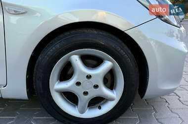 Седан Hyundai Accent 2011 в 