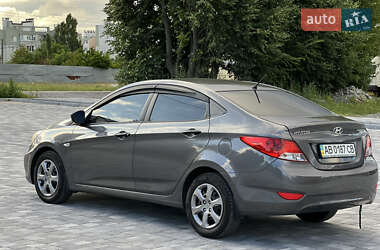 Седан Hyundai Accent 2013 в 