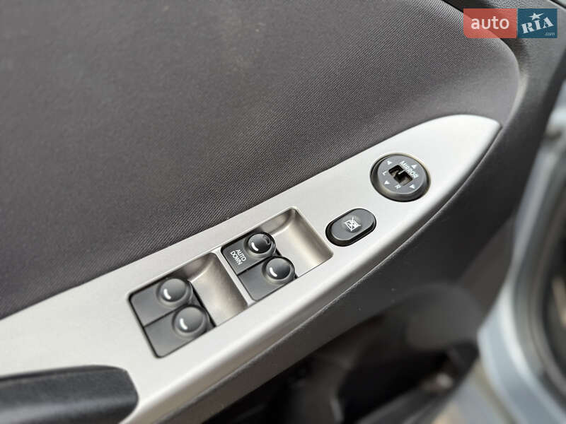 Седан Hyundai Accent 2019 в Днепре
