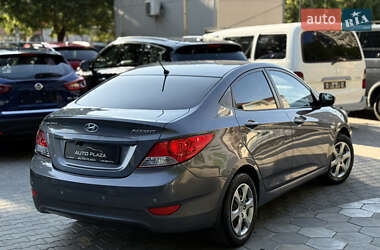 Седан Hyundai Accent 2011 в 