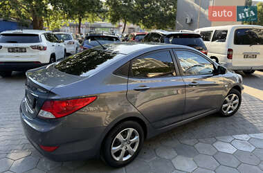 Седан Hyundai Accent 2011 в 