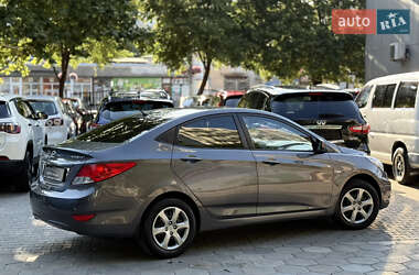 Седан Hyundai Accent 2011 в 