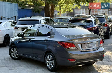 Седан Hyundai Accent 2011 в 