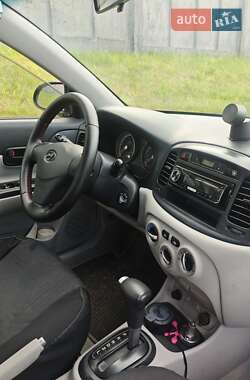 Седан Hyundai Accent 2008 в 