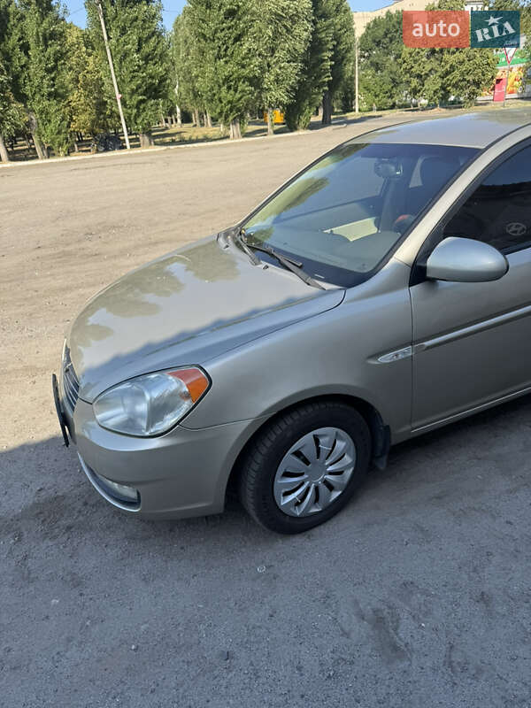 Седан Hyundai Accent 2008 в Доброполье