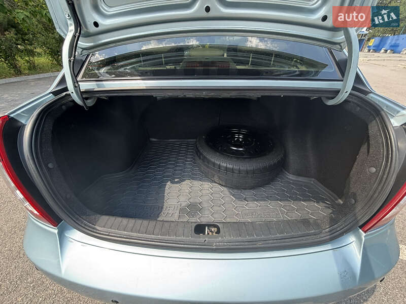 Седан Hyundai Accent 2010 в Запоріжжі