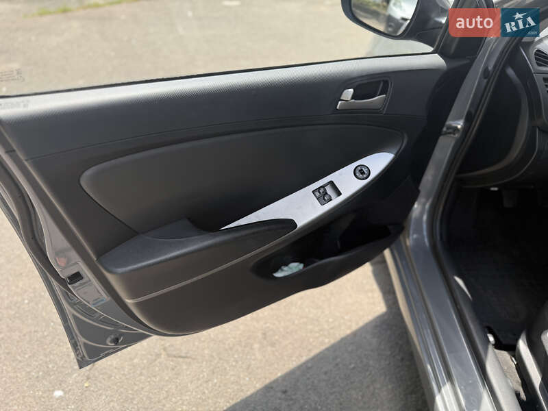 Седан Hyundai Accent 2019 в Киеве