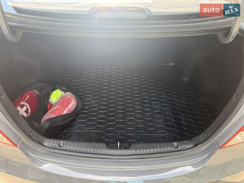 Седан Hyundai Accent 2019 в Киеве