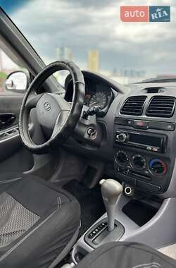 Седан Hyundai Accent 2002 в 