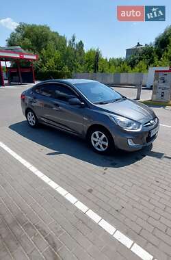 Седан Hyundai Accent 2013 в Виннице