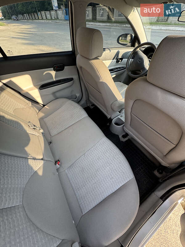 Седан Hyundai Accent 2008 в Борщеве