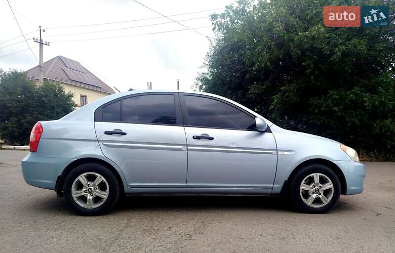 Седан Hyundai Accent 2008 в Первомайске