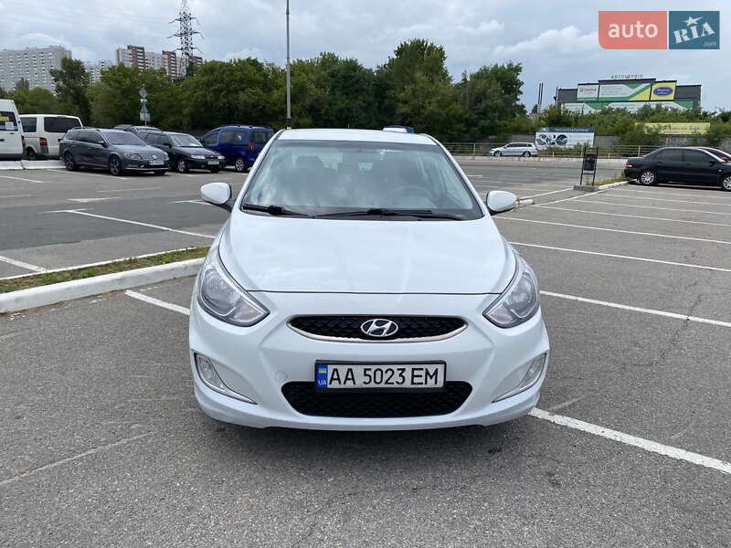 Седан Hyundai Accent 2018 в Києві
