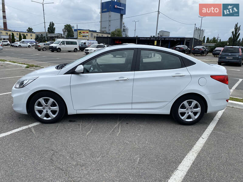Седан Hyundai Accent 2018 в Києві