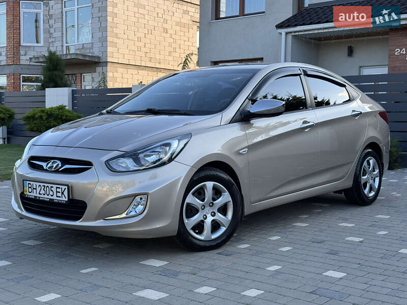 Седан Hyundai Accent 2013 в Одессе