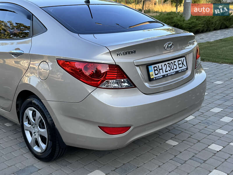 Седан Hyundai Accent 2013 в Одессе