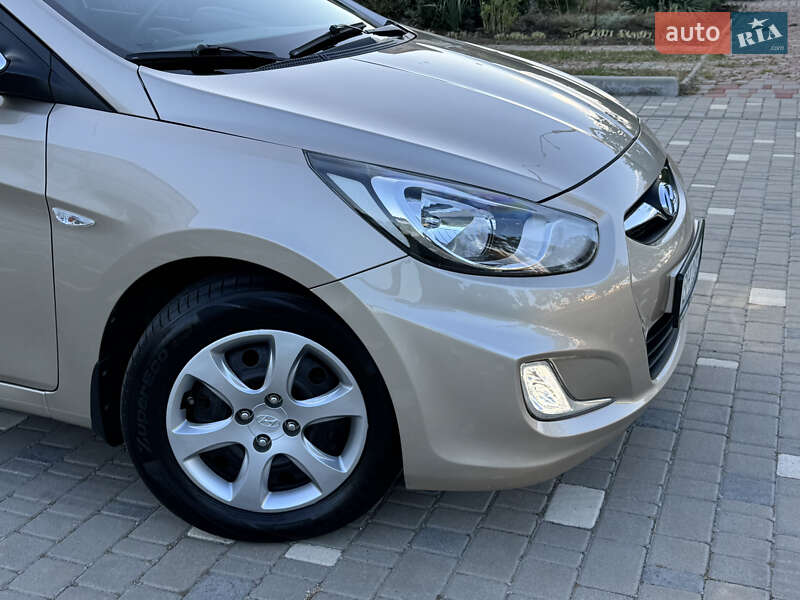 Седан Hyundai Accent 2013 в Одессе