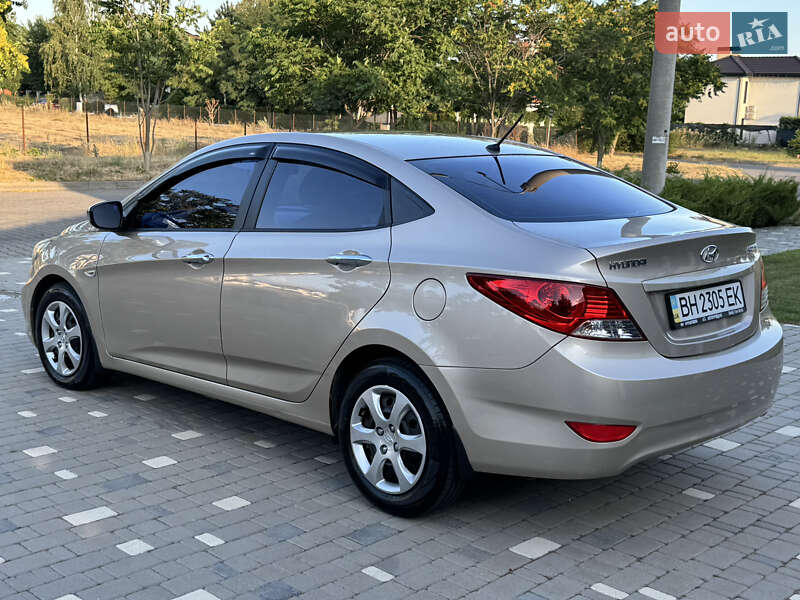 Седан Hyundai Accent 2013 в Одессе
