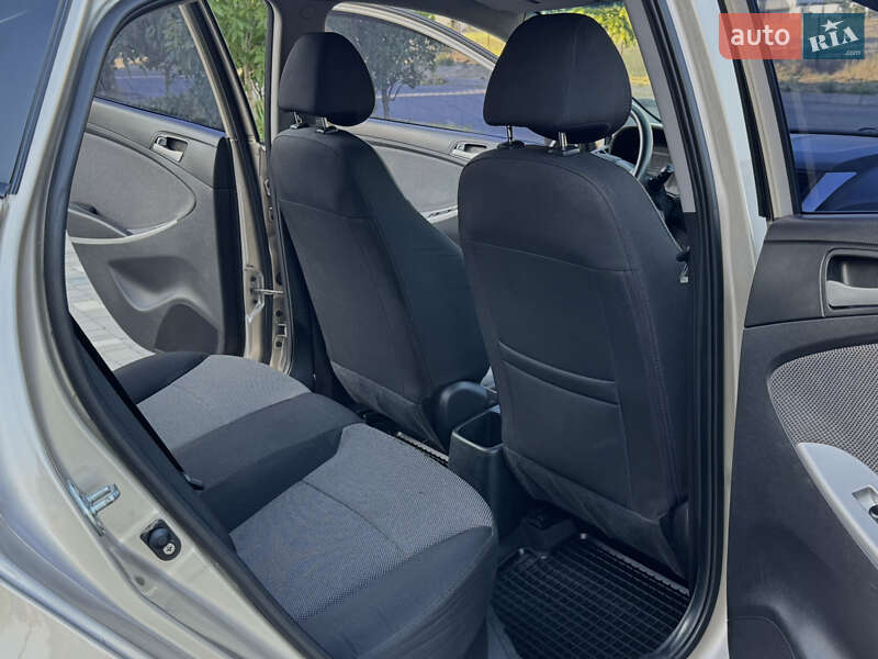 Седан Hyundai Accent 2013 в Одессе