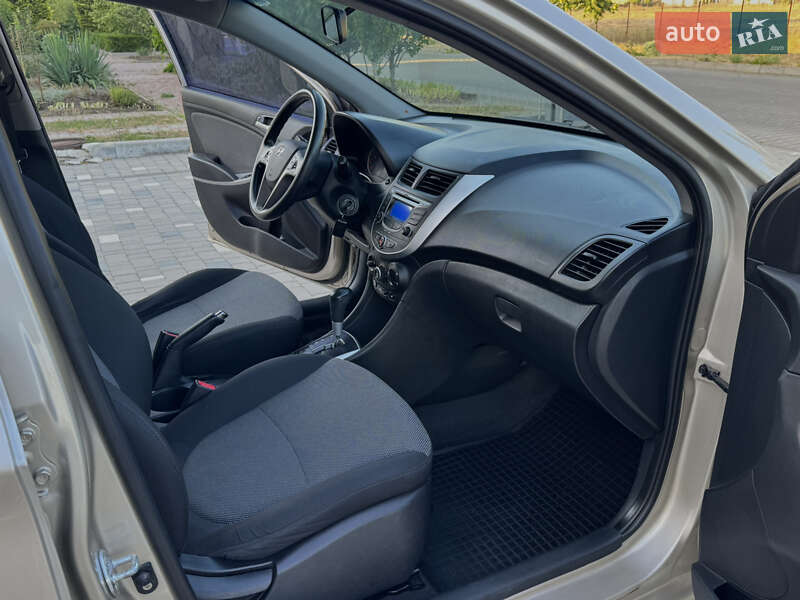 Седан Hyundai Accent 2013 в Одессе