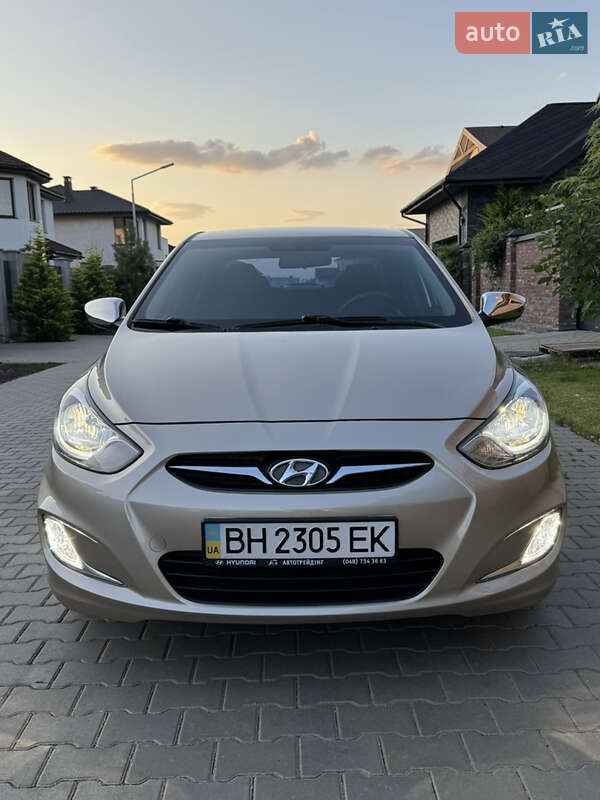 Седан Hyundai Accent 2013 в Одессе
